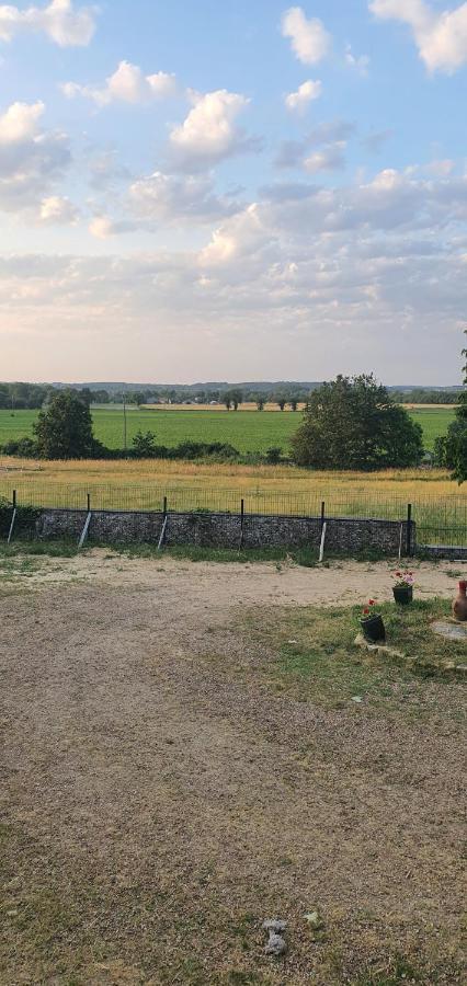 Bed and Breakfast Ancien Relais De Chasse A 35 Min Du Circuit 24H Du Mans Le Lude Exterior foto